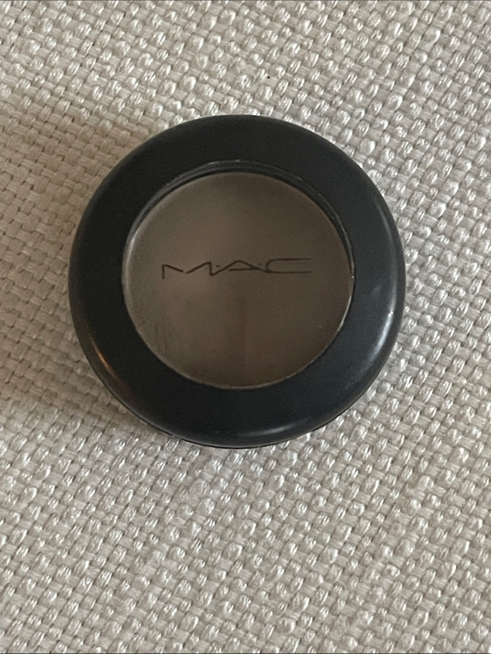MAC Cosmetics Eyeshadow - Omega Matte